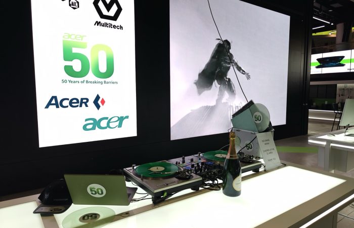 Corporate Event Video DJ Hire Turntables